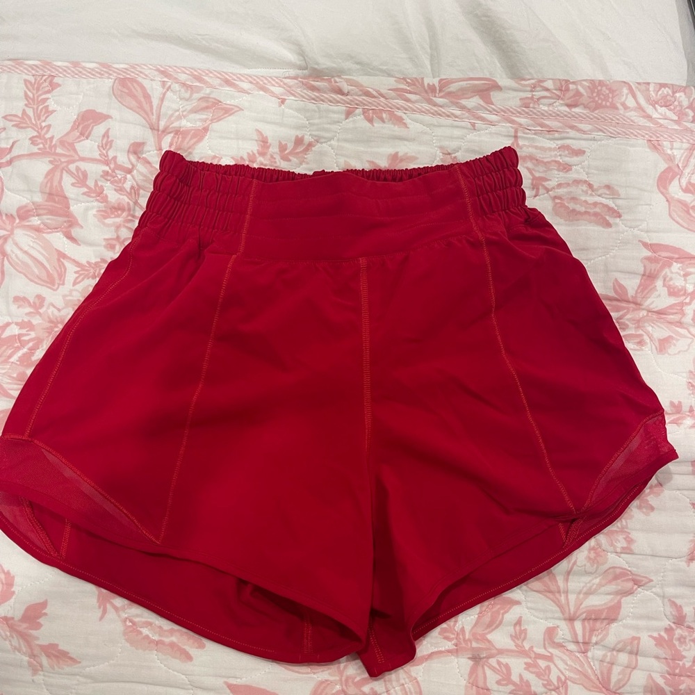 Red lululemon hottie hot shorts 4”
